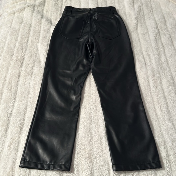 Abercrombie & Fitch Curve Love Vegan Leather 90s Straight Pant - Picture 5 of 6